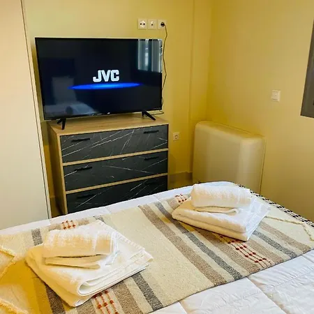 New 2bd Aprt With Shared Rooftop Pool E2 *