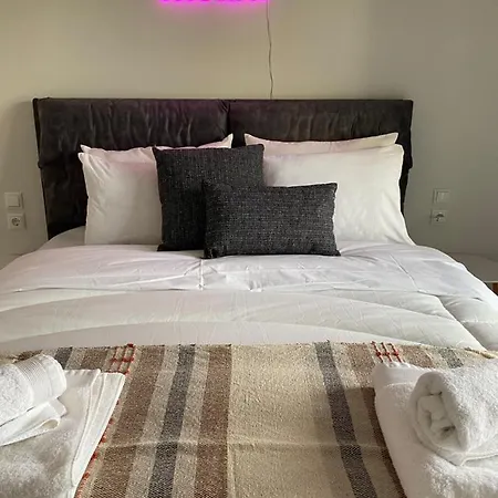 Апартаменты New 2bd Aprt With Shared Rooftop Pool E2